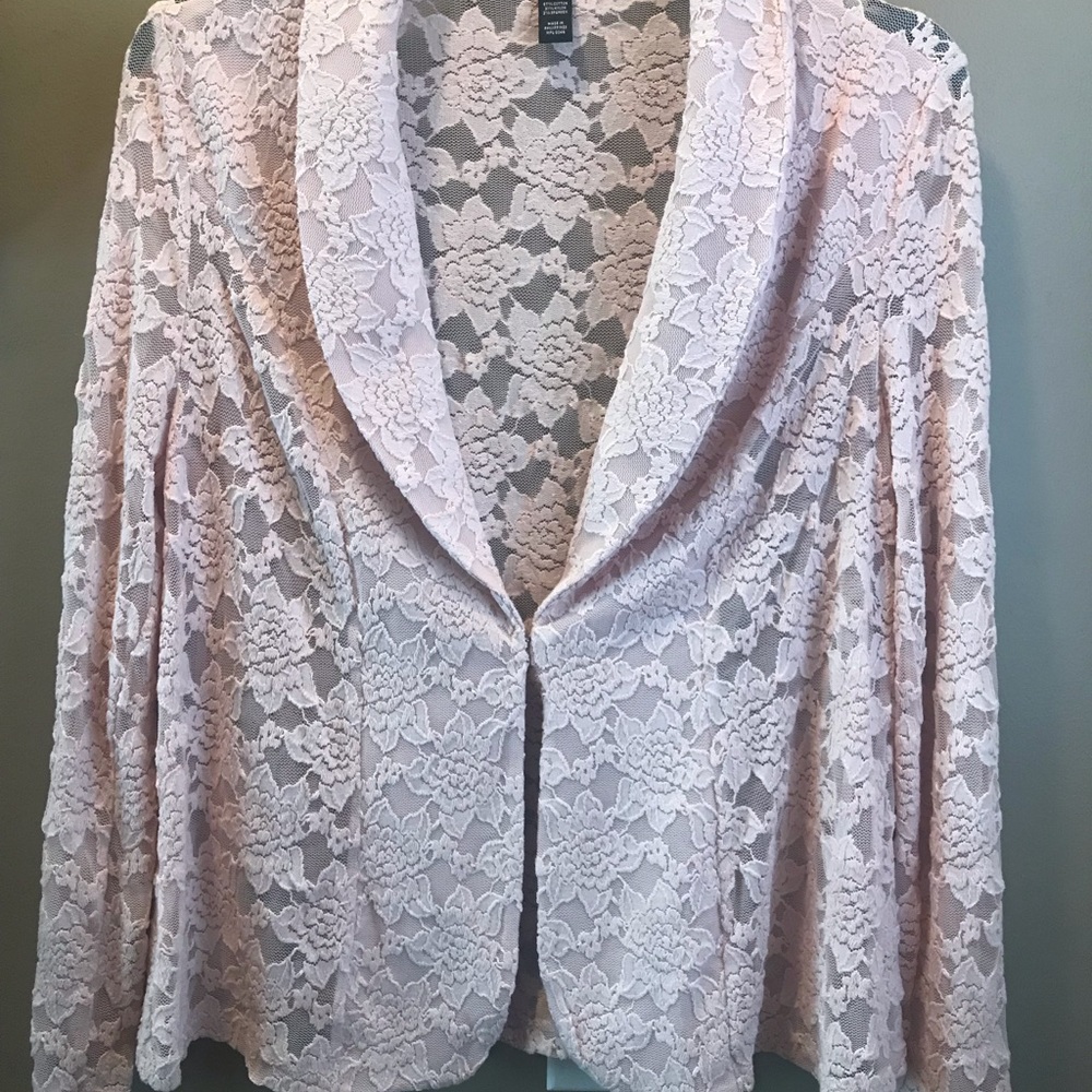 NWT INC international concepts blush pink lace blazer 
Size 1X l